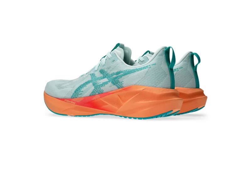 ASICS 4
