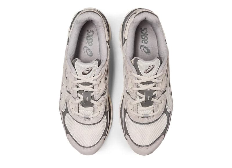 ASICS 4