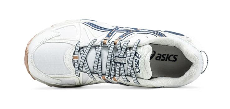 ASICS 4