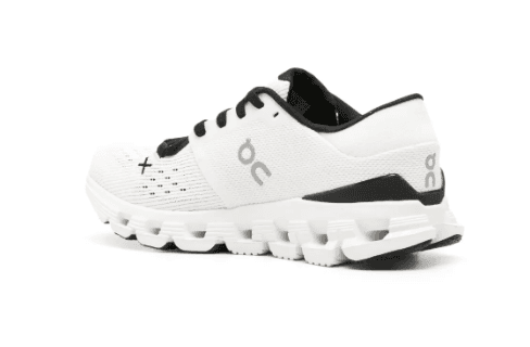 ON Cloud | White 3