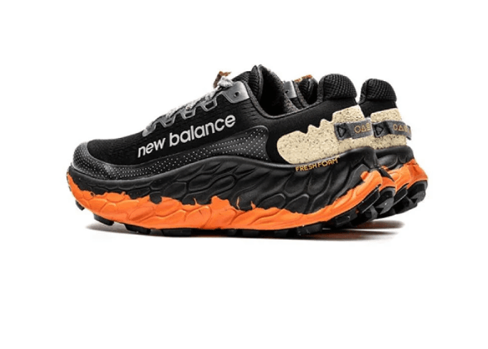 New Balance Fresh Foam X More Trail v3 Black / Orange 2