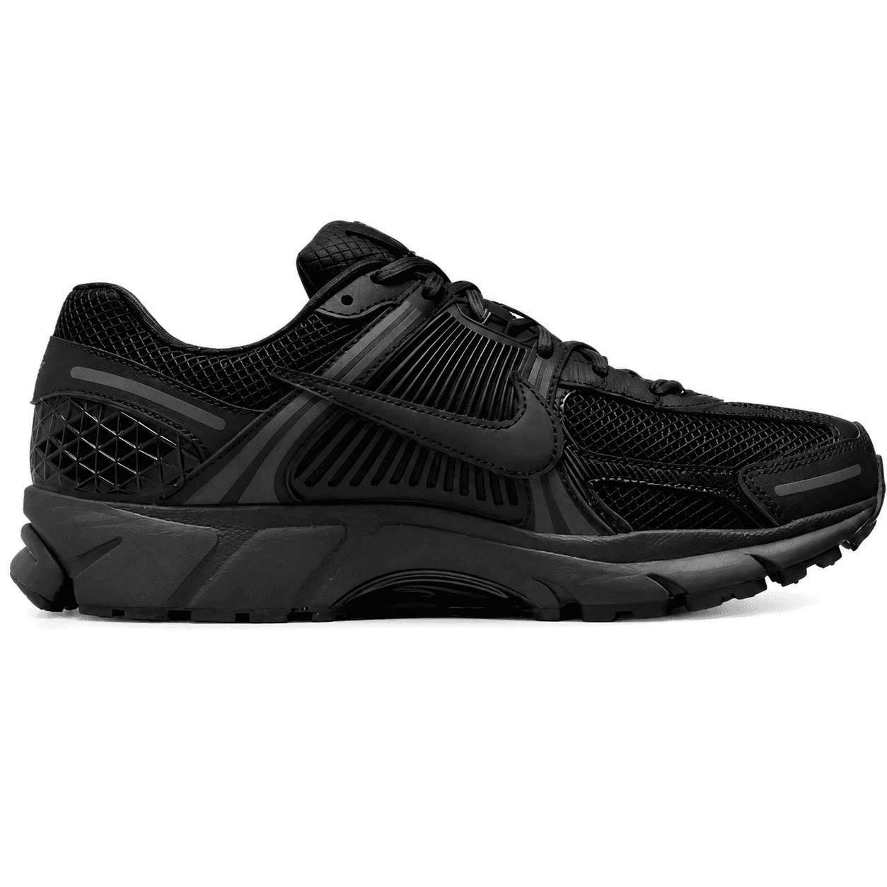 Nike Zoom Vomero 5 Triple Black 1