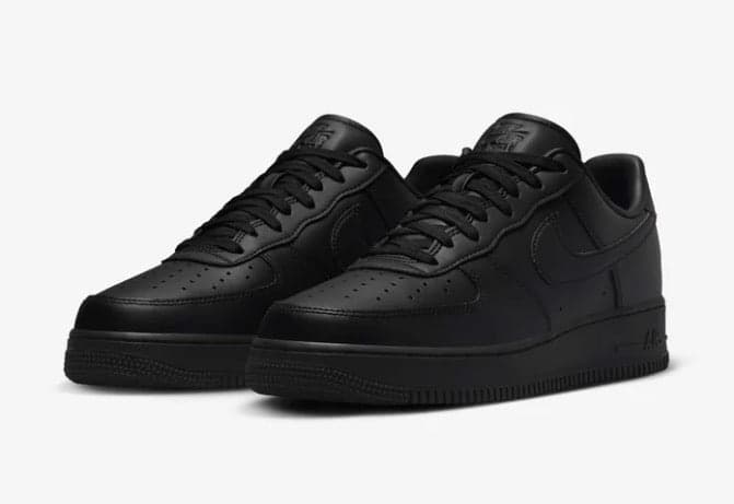 Nike Air Force 1 Low Triple Black 4